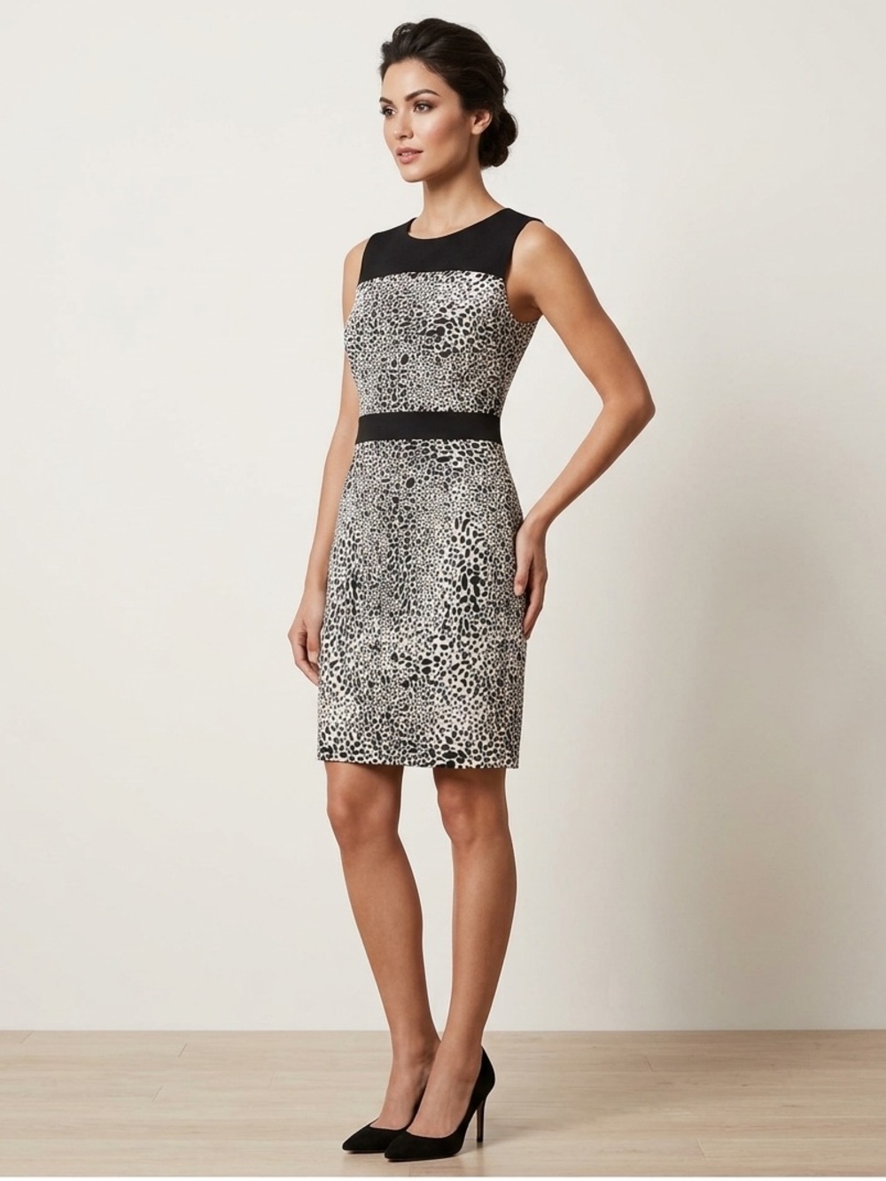 Suzy Shier Dress Sz S Casual Sleeveless Classic Pencil Sheath Workwear Career